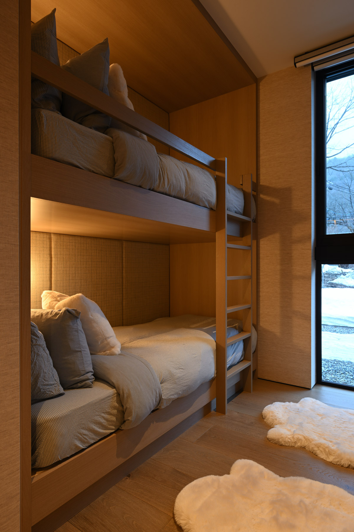 Hakumori Bunk Bedroom